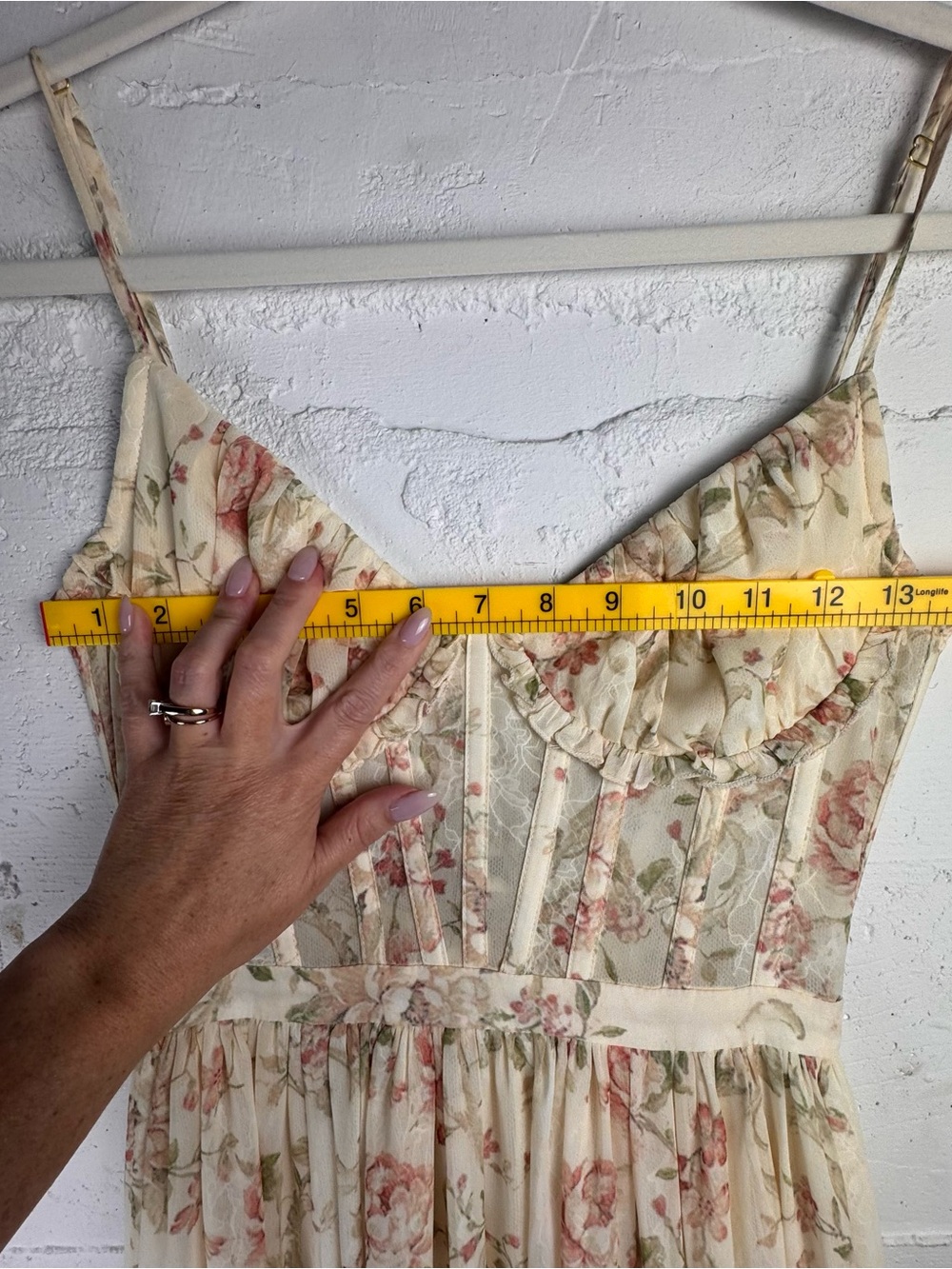 The Carmen Dress in Carmel Valley Rose Floral Ruffle Wedding Revolve Current 0 - Picture 5 of 16
